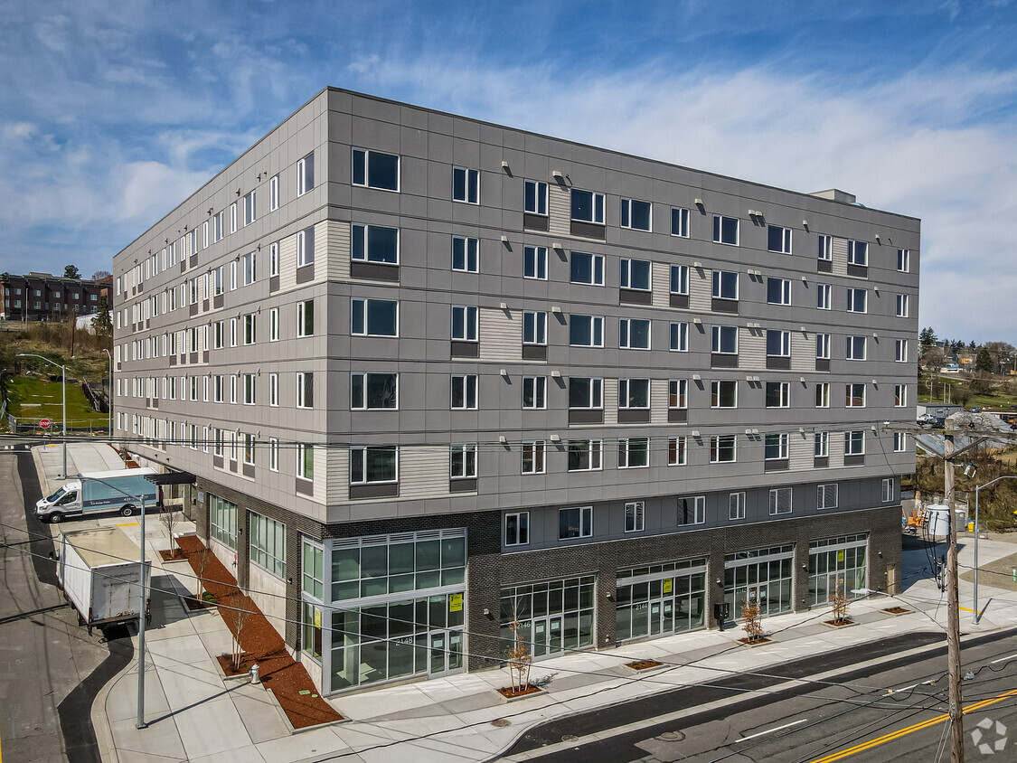 Primary Photo - Jefferson Yards Apartments