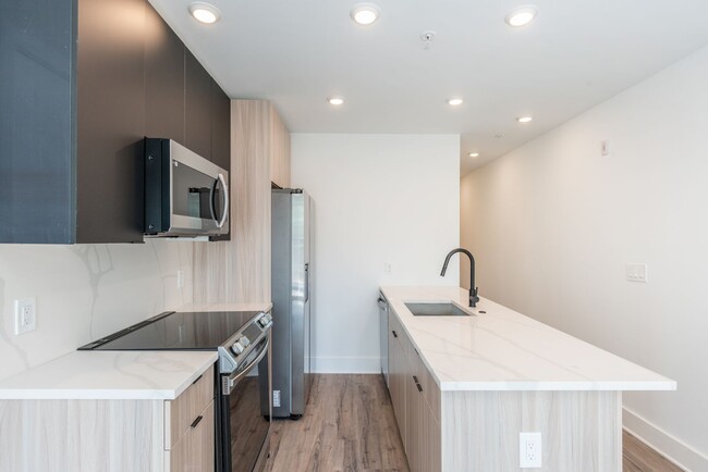 Foto del edificio - 2339 N College Ave