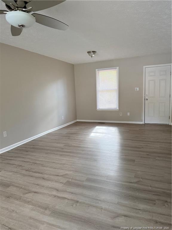 Foto del edificio - 7615 Hamburg Dr