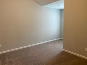 Building Photo - 1061 Linsmore Ave