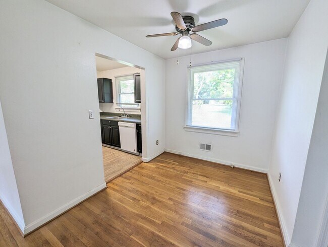 Photo - 933 Foley Dr House