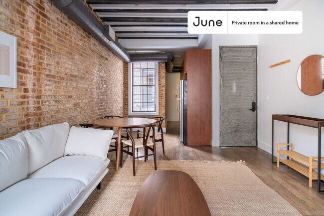 Building Photo - Absolutely ROOM at The Clark House