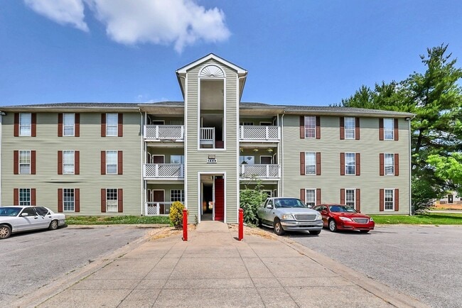 4 Bed, 2 Bath Condo Near MTSU in Murfreesboro - 4 Bed, 2 Bath Condo Near MTSU in Murfreesboro