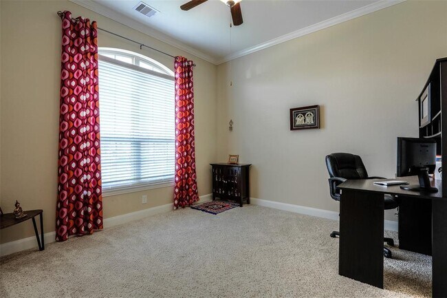 Building Photo - 31050 Timber Bend Ln