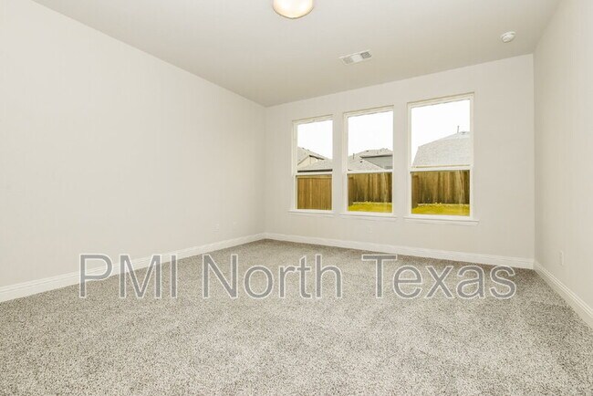 Foto del edificio - 3106 Cordelia Dr