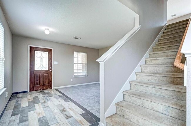 Building Photo - 9102 Kendale Dr