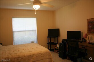 Building Photo - 15430 Moonraker Ct