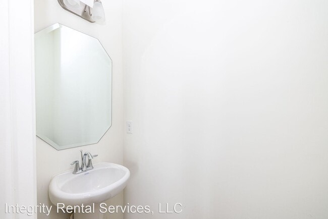 Foto del edificio - 3 br, 2.5 bath House - 492 Kincaid Rd