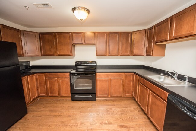 Building Photo - 803 Washington Blvd