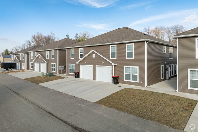 Building Photo - Yellowstone Development