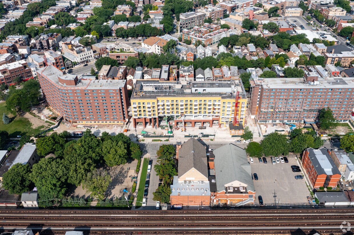 Edith Spurlock Sampson III Apartments 2700 N Sheffield Ave Chicago