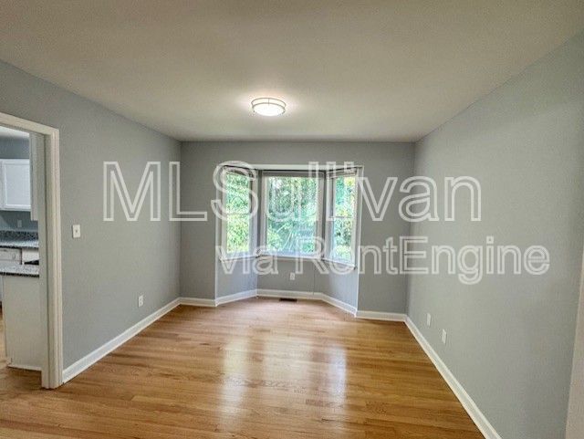 Foto del edificio - 302 Rushingwater Dr