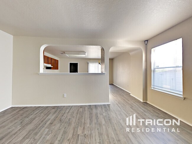 Building Photo - 1234 Range Field San Antonio TX