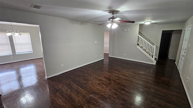 Building Photo - 18015 Autumn Hills Dr