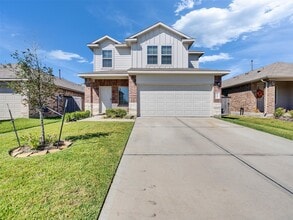 Building Photo - 14744 Hazel Br Dr