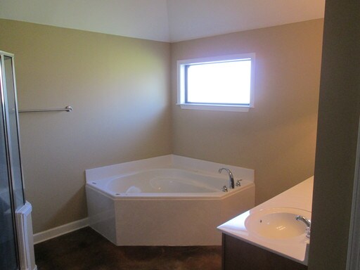 Building Photo - 810 Rue Chateau Dupre Dr