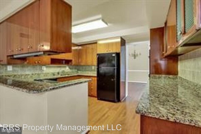 Building Photo - 6 br, 4.5 bath House - 901 Brentwood Lane