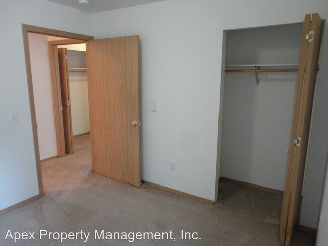 Foto del edificio - 617 N State St