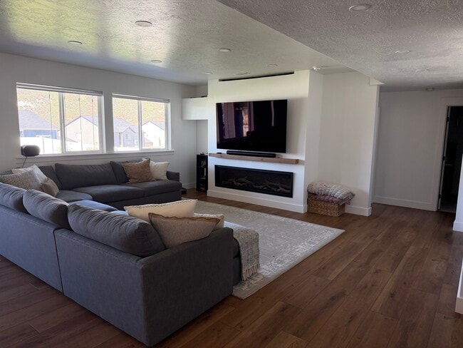 Foto del edificio - 14681 S Short Oak Cv