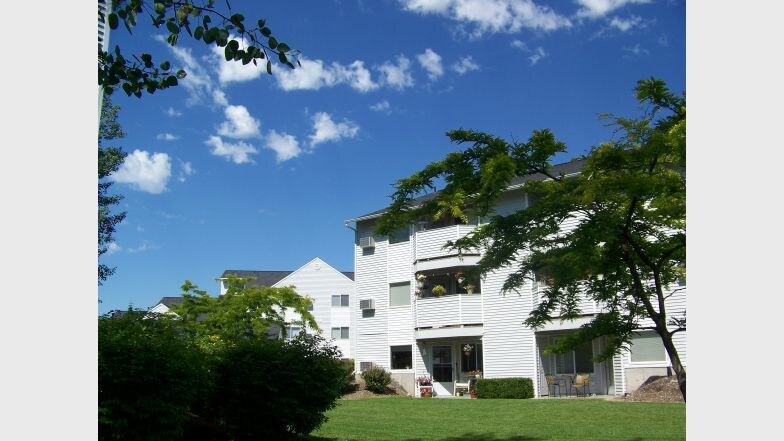 Foto del edificio - Fox Court Apartments