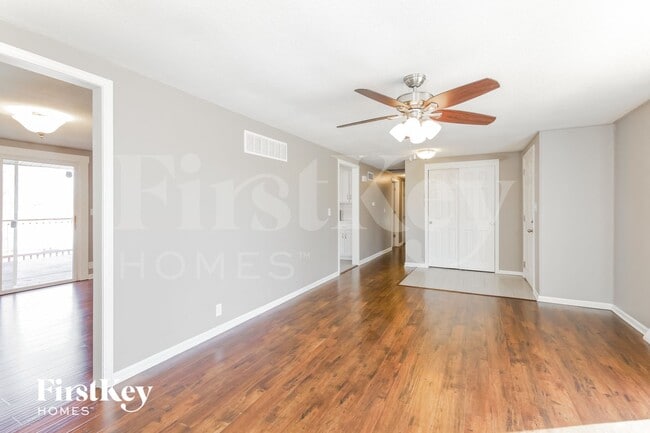 Foto del edificio - 703 Hamblen Rd