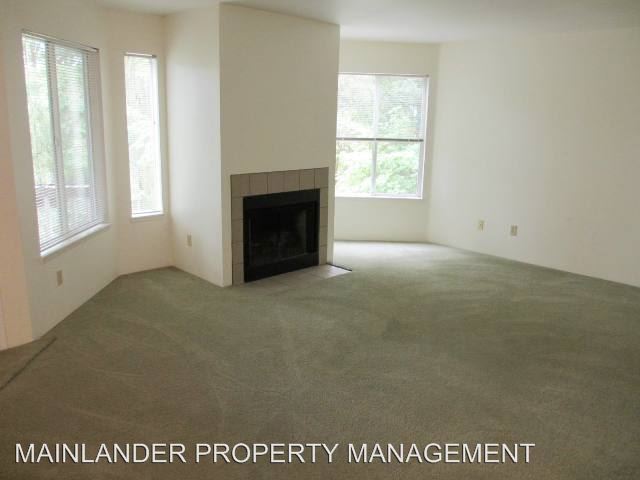 Building Photo - 20110 Larkspur Ln