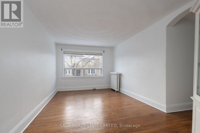 Building Photo - 764 Coxwell Ave