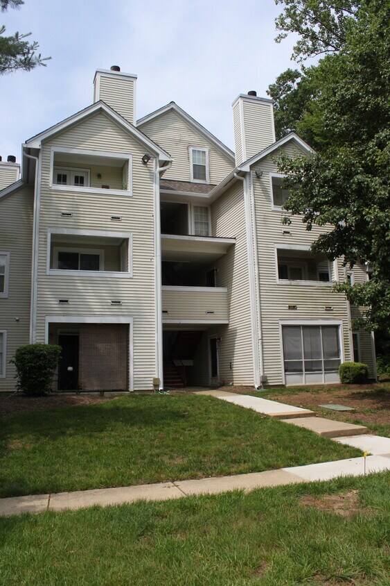 4454 Lord Loudoun Ct Unit 1411, Upper Marlboro, MD 20772 Condo for