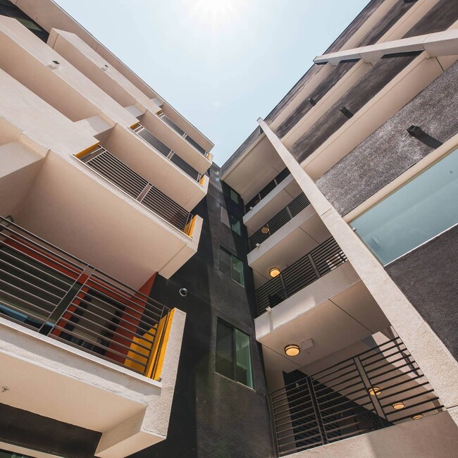 Building Photo - Sora