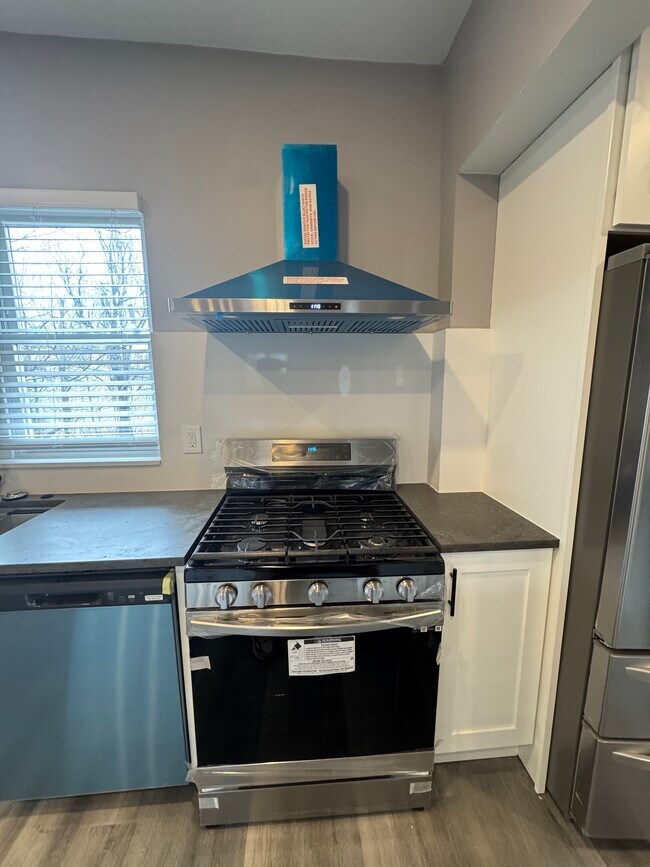 Foto del edificio - 3374 Webster Ave