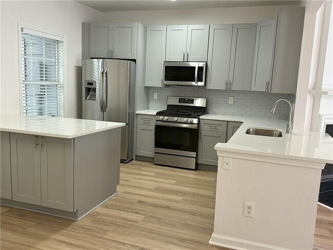 Foto del edificio - 4162 Howell Park Rd