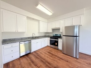Building Photo - 1463 Trombetta St