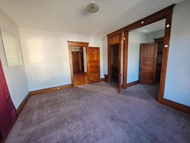 Foto del edificio - 1631 N California Ave