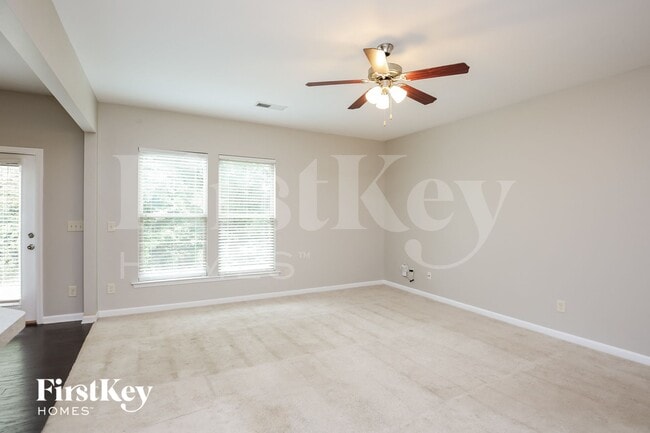 Building Photo - 1211 Image Ives Dr