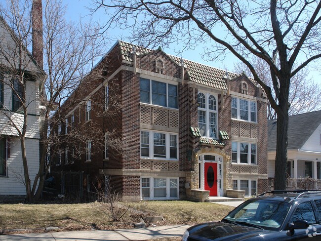 Foto del edificio - 2705 Dupont Ave S