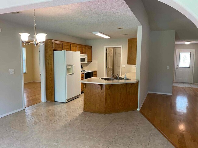 Building Photo - 36 Dumfries Dr
