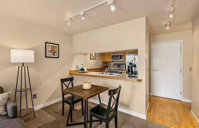 Foto del edificio - 630 1st Ave