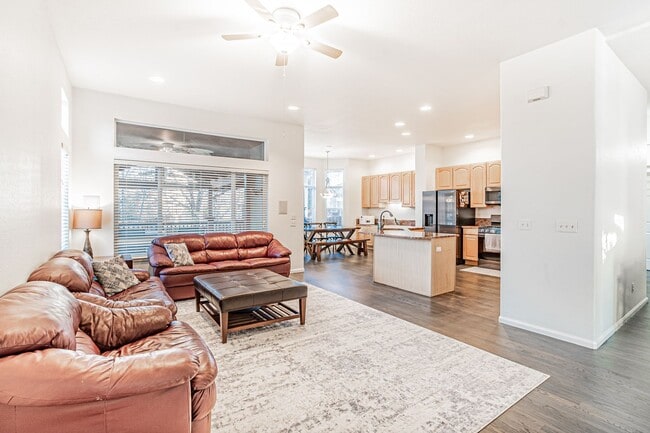 Building Photo - Luxury Living in Arvada: Impeccably Remode...