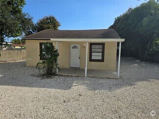 Building Photo - 1376 NW 103rd St