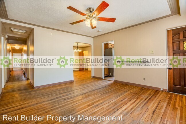 Building Photo - 5 br, 2 bath House - 902 Quincy St. NE