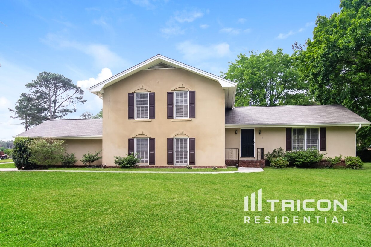 Foto principal - 2339 Country Club Dr SE