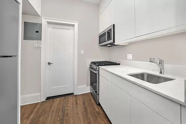 Foto del edificio - 625 2nd Ave