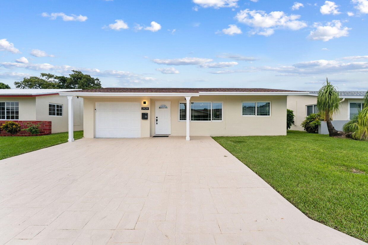 Foto principal - 2929 NW 46th St