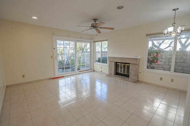 Foto del edificio - COMING SOON! Single Story 3 Bedroom Home F...