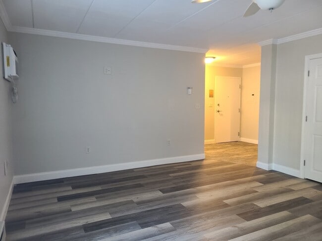 Building Photo - 576 Washington St