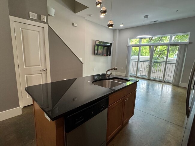 Building Photo - 1 Bedroom | 1.5 Bathroom Downtown Raleigh ...