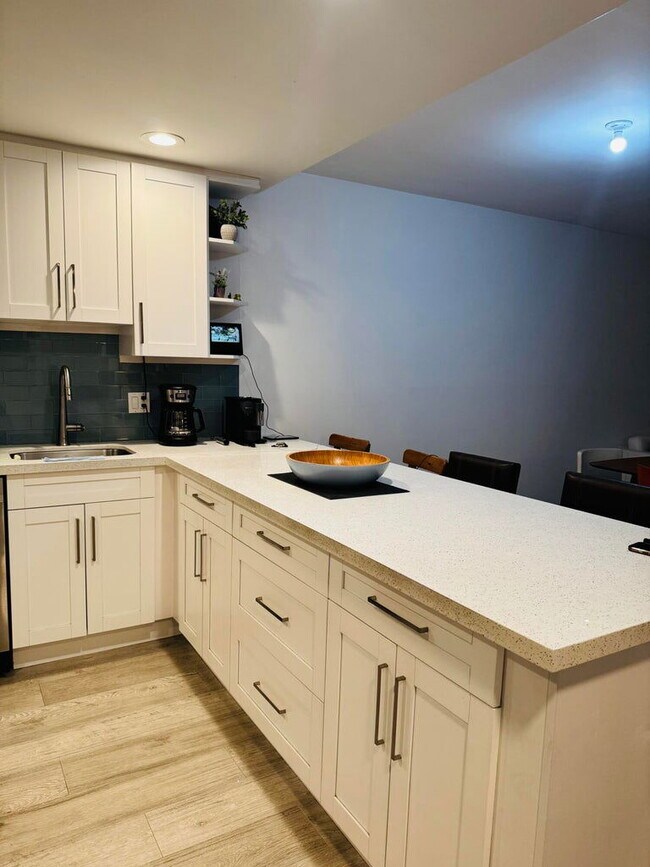 Foto del edificio - 2800 N Palm Aire Dr