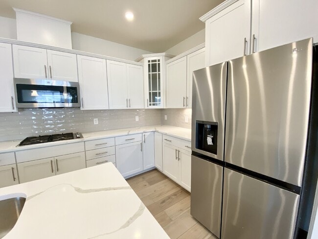 Foto del edificio - Light, Bright and Beautiful New Construction Home!