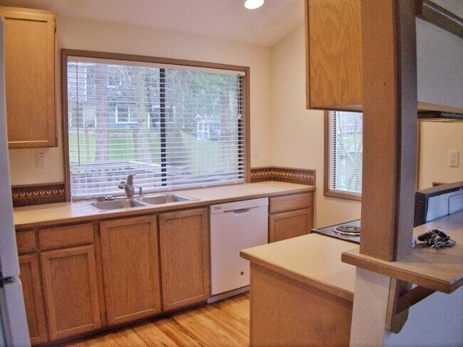 Foto del edificio - 4531 191st Ave SE