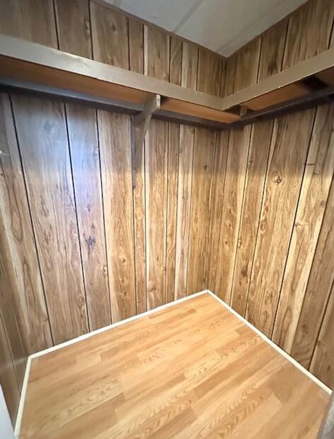 Foto del edificio - 62 Erickson Ave